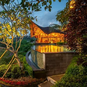 kadewa-retreat-ubud-adults-only.hotelubudbali.com/